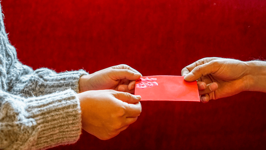 อั่งเปา กับ แต๊ะเอีย ต่างกันยังไง